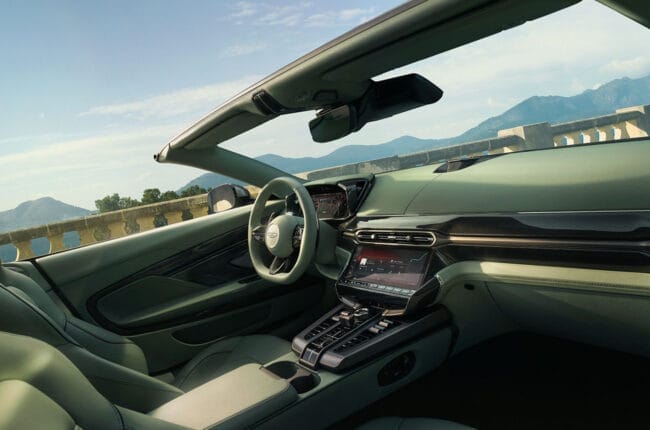 Aston Martin Vanquish Volante