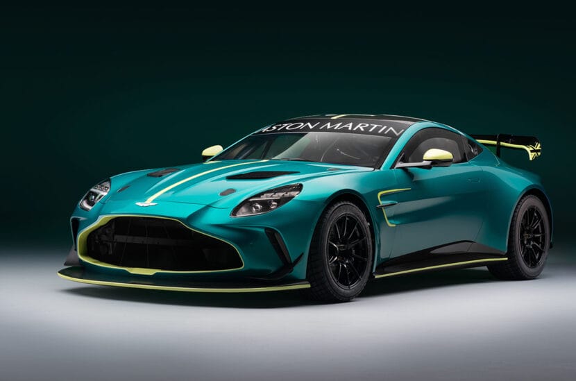 Aston Martin Vantage GT4