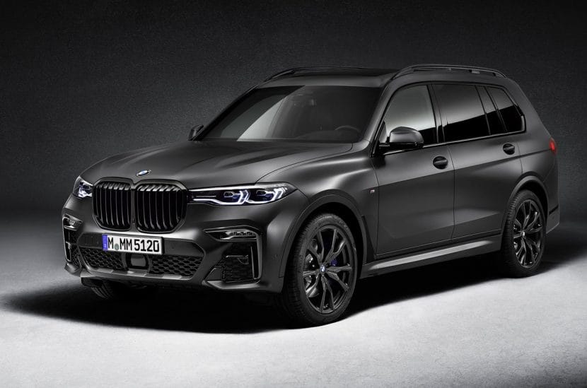 BMW X7 Dark Shadow Edition