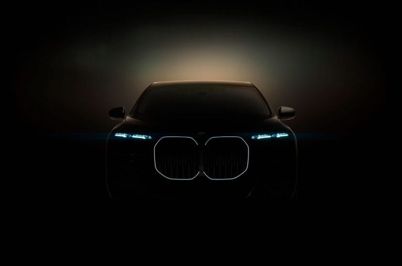 BMW i7