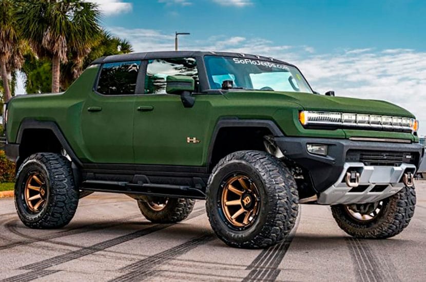 GMC Hummer EV SoFlo Strikeforce