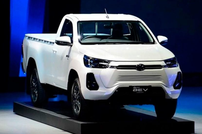 Toyota Hilux Revo BEV Concept